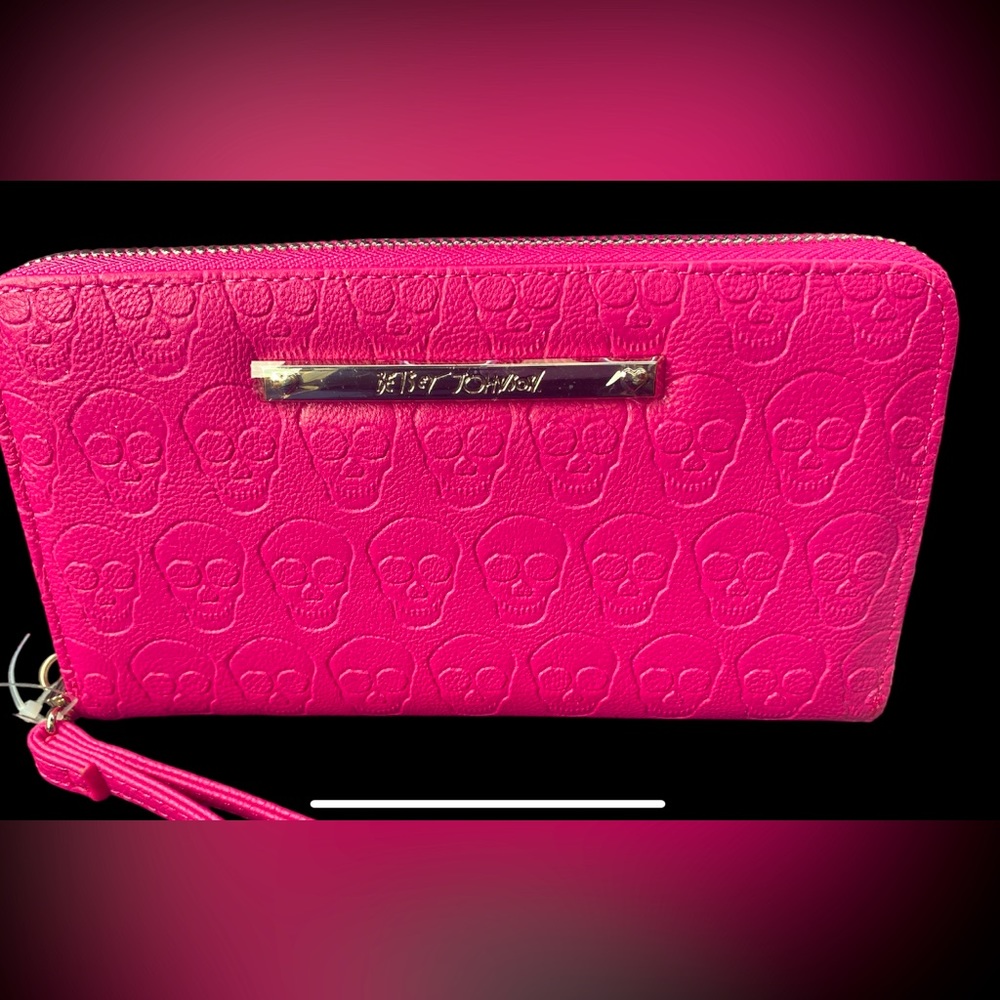Betsey Johnson Pink Skull Wristlet/ Wallet